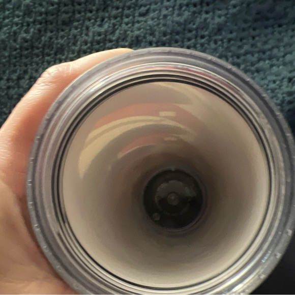 Red and white 2009 Starbucks Christmas travel mug - Picture 3 of 4